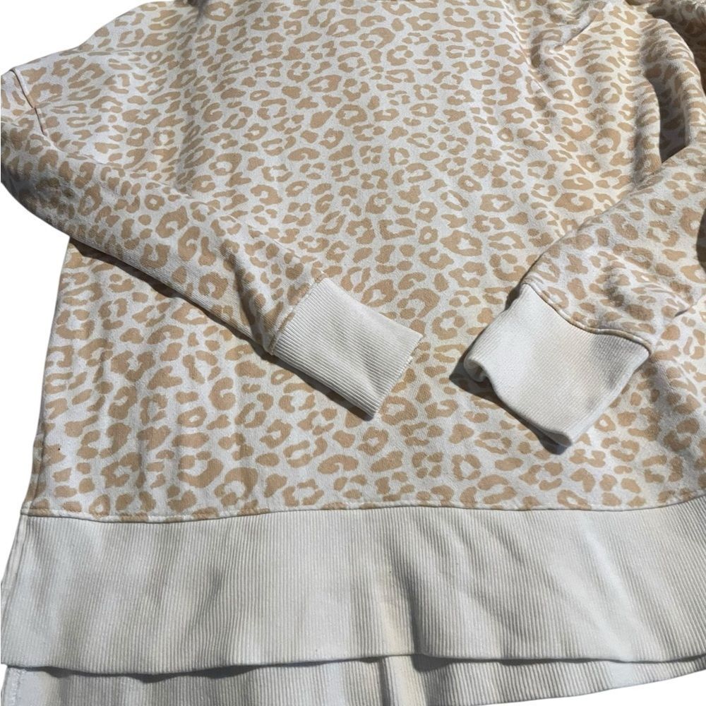 Time and Tru Beige Leopard Print Sweatshirt